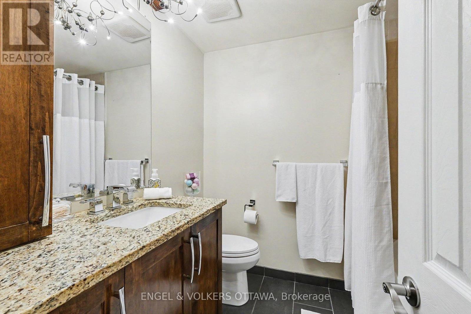 37 Gentle Gate Crescent, Ottawa, ON - Indoor Photo Showing Bathroom