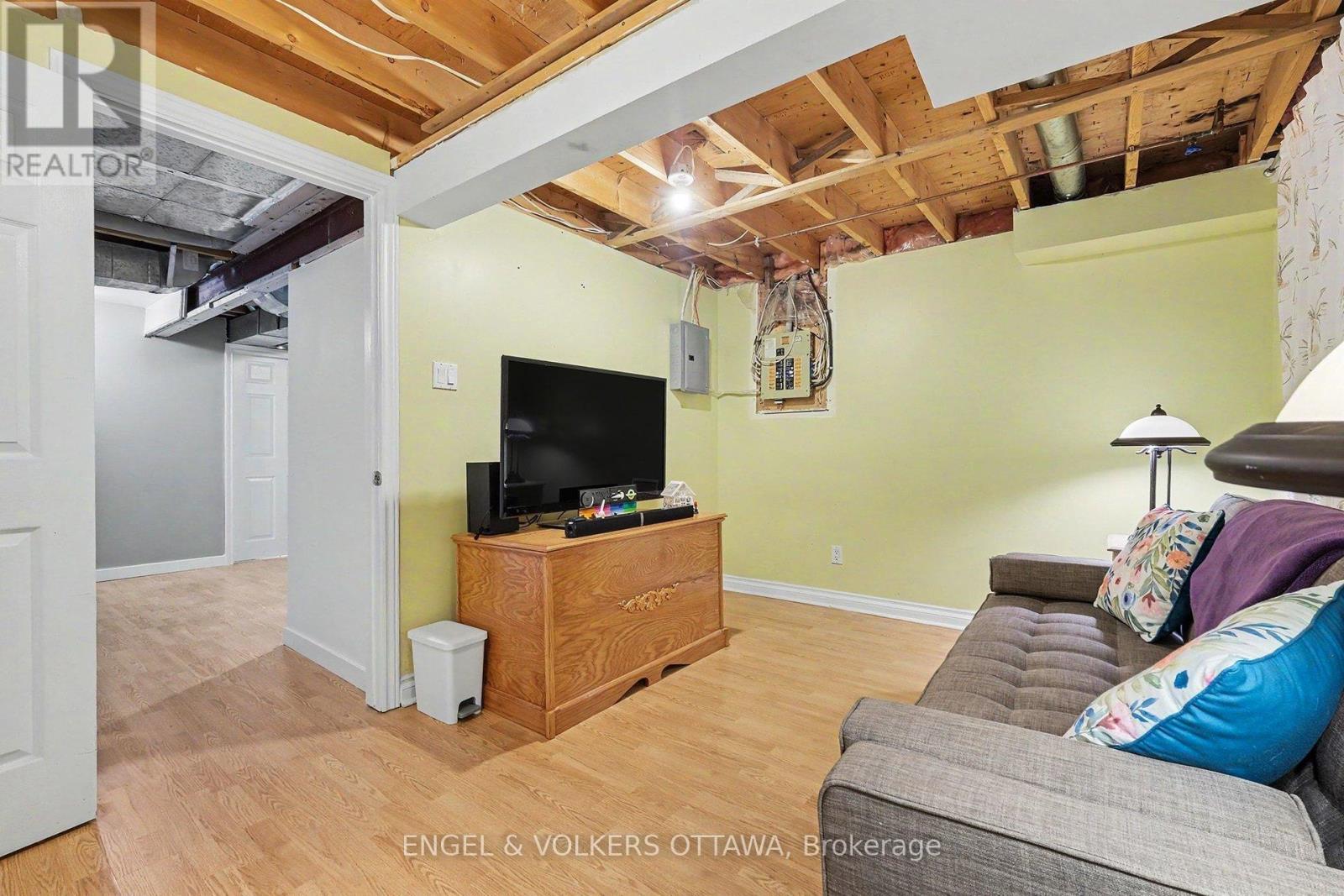 37 Gentle Gate Crescent, Ottawa, ON - Indoor Photo Showing Basement