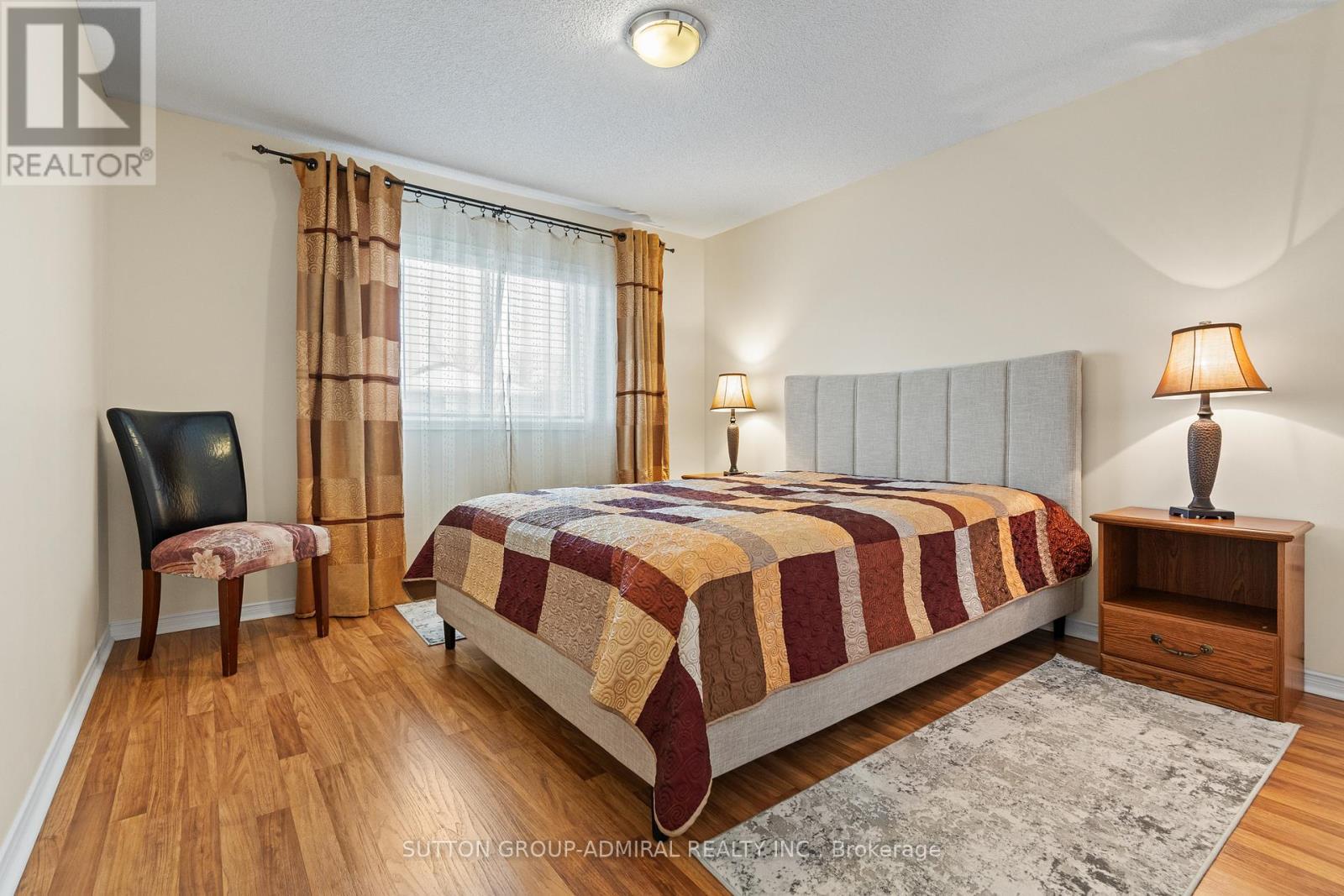 213 Tunbridge Road, Barrie, ON - Indoor Photo Showing Bedroom