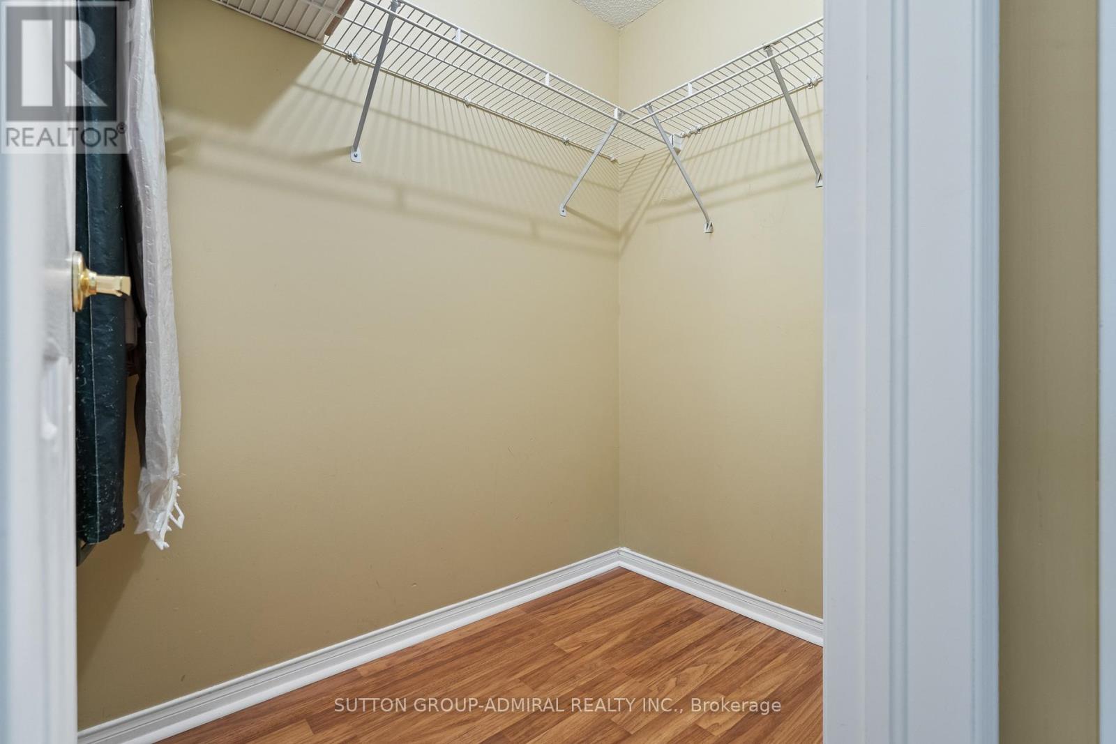 213 Tunbridge Road, Barrie, ON - Indoor With Storage