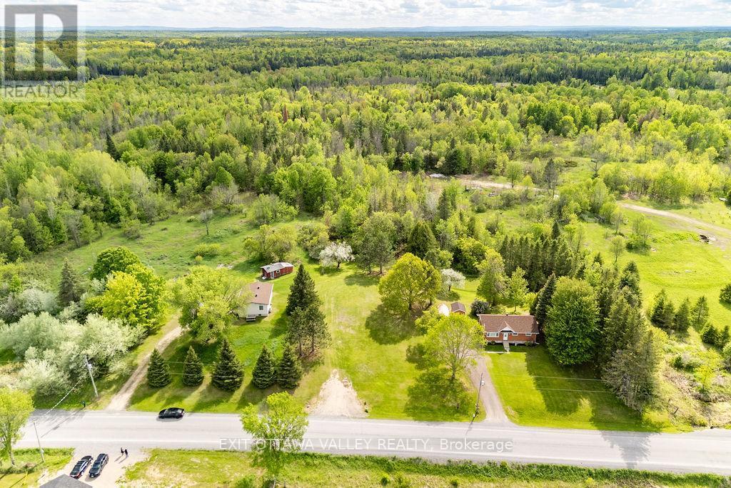 00 Mineview Road, Whitewater Region, ON