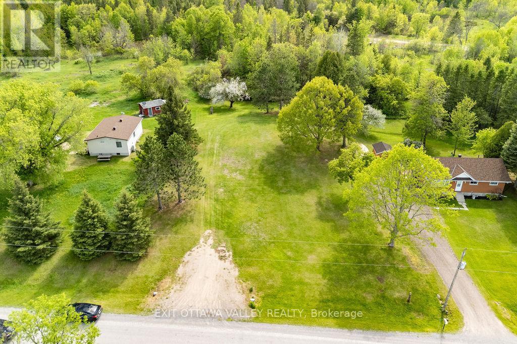 00 Mineview Road, Whitewater Region, ON