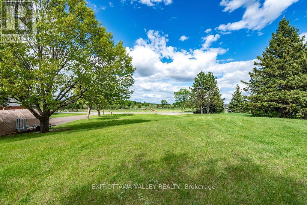00 Mineview Road, Whitewater Region, ON
