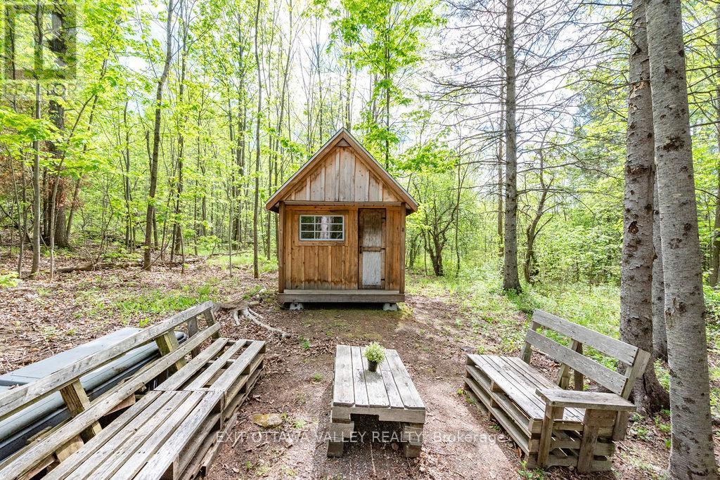 00 Mineview Road, Whitewater Region, ON
