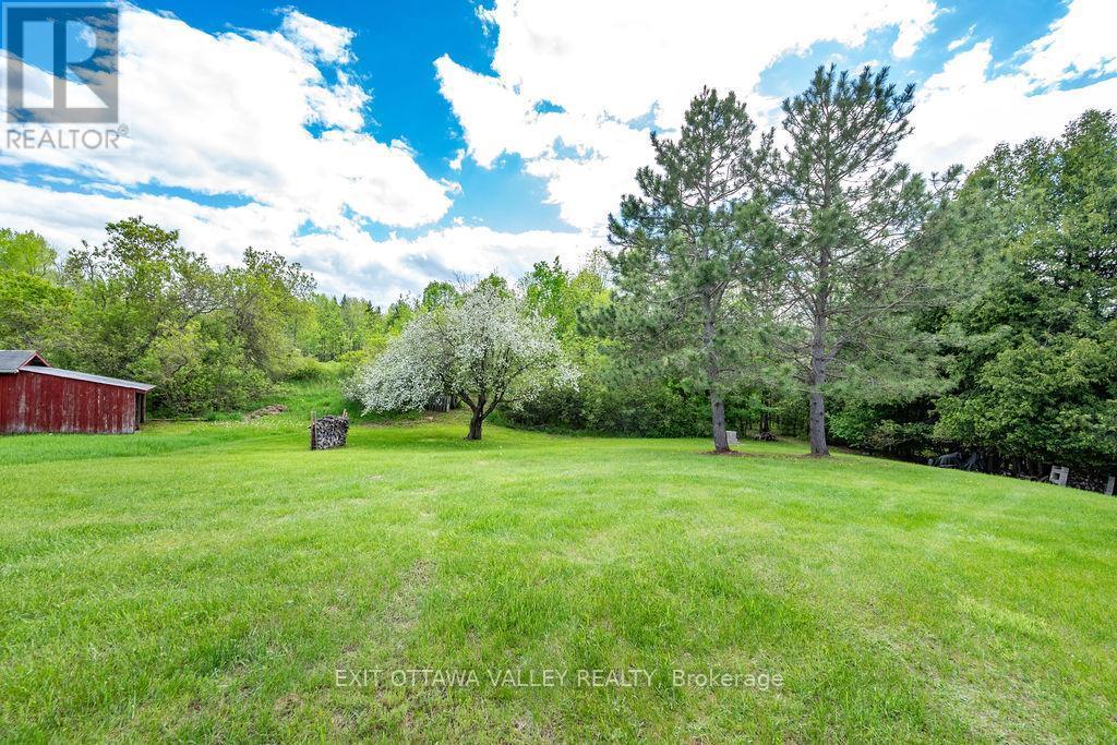 00 Mineview Road, Whitewater Region, ON