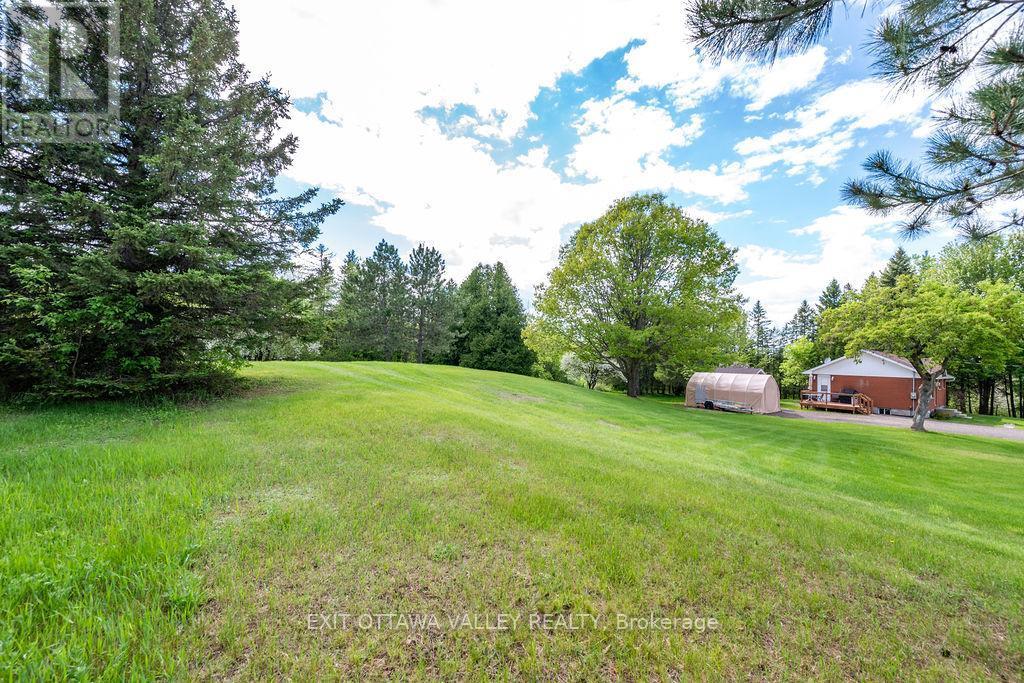 00 Mineview Road, Whitewater Region, ON