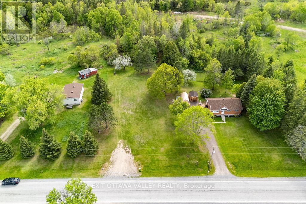 00 Mineview Road, Whitewater Region, ON