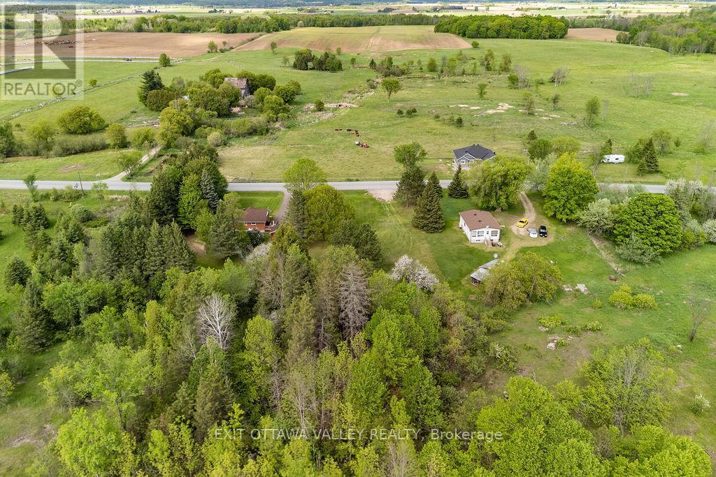 00 Mineview Road, Whitewater Region, ON