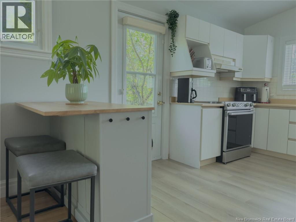 12 Grant Crescent, Saint John, NB - Indoor Photo Showing Kitchen