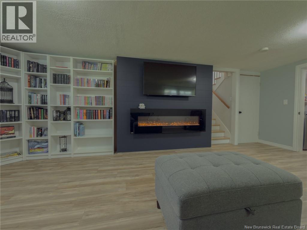 12 Grant Crescent, Saint John, NB - Indoor With Fireplace