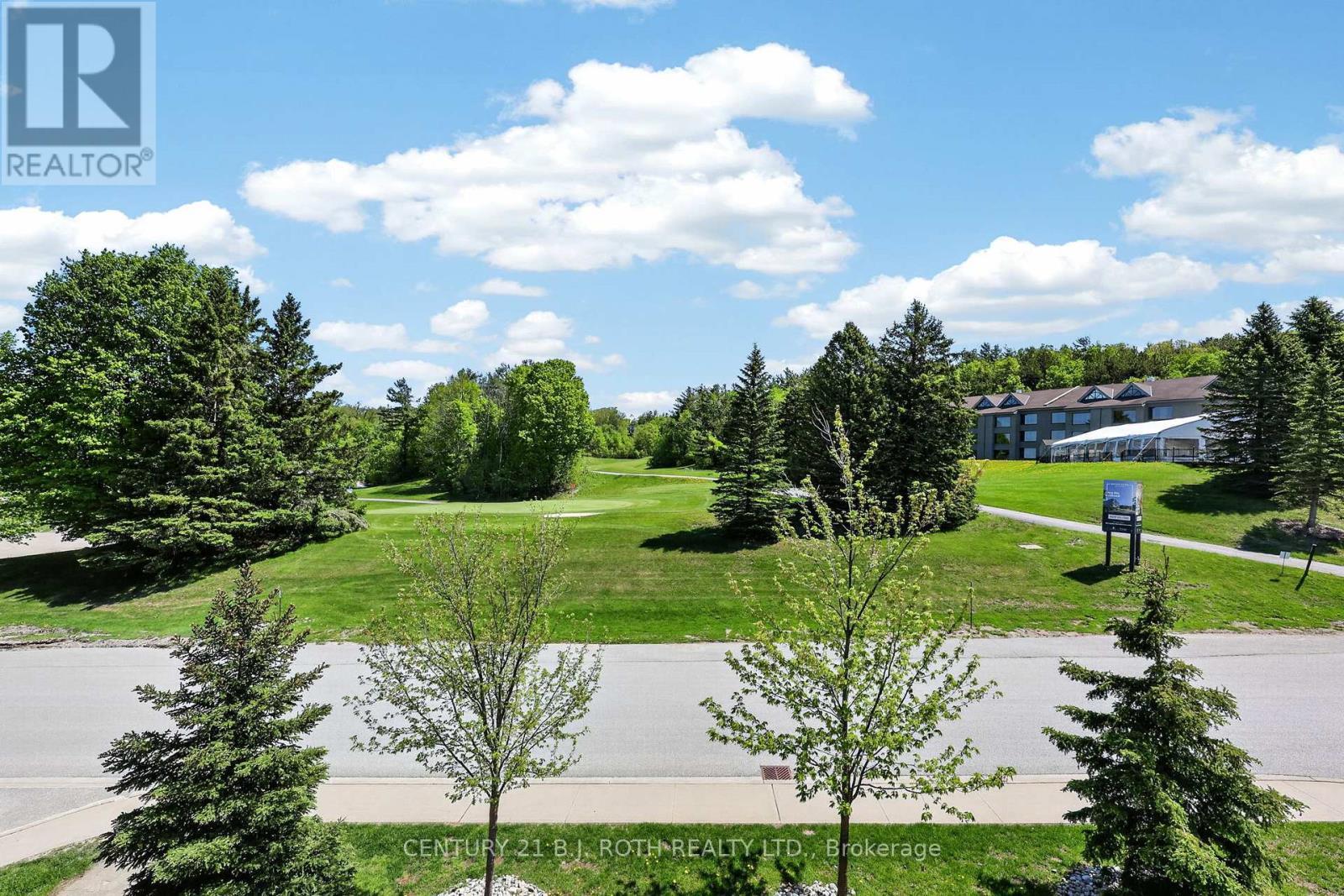 310 - 40 Horseshoe Boulevard, Oro-Medonte, ON - Outdoor With View
