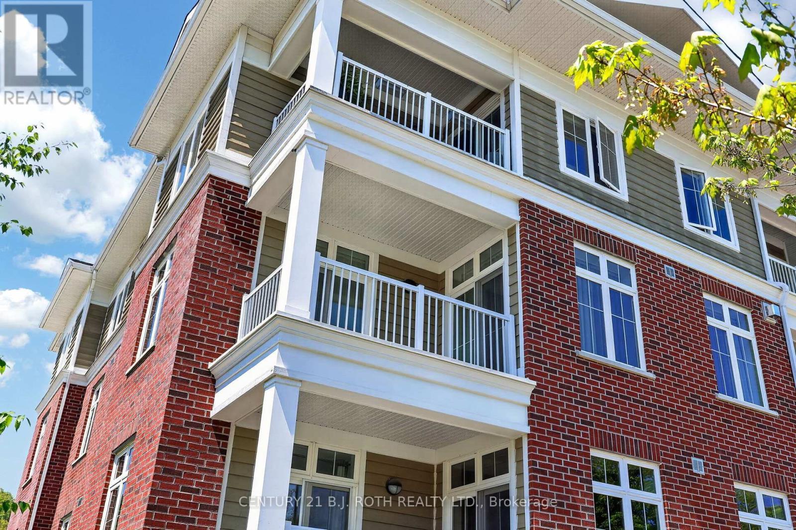 310 - 40 Horseshoe Boulevard, Oro-Medonte, ON - Outdoor With Balcony