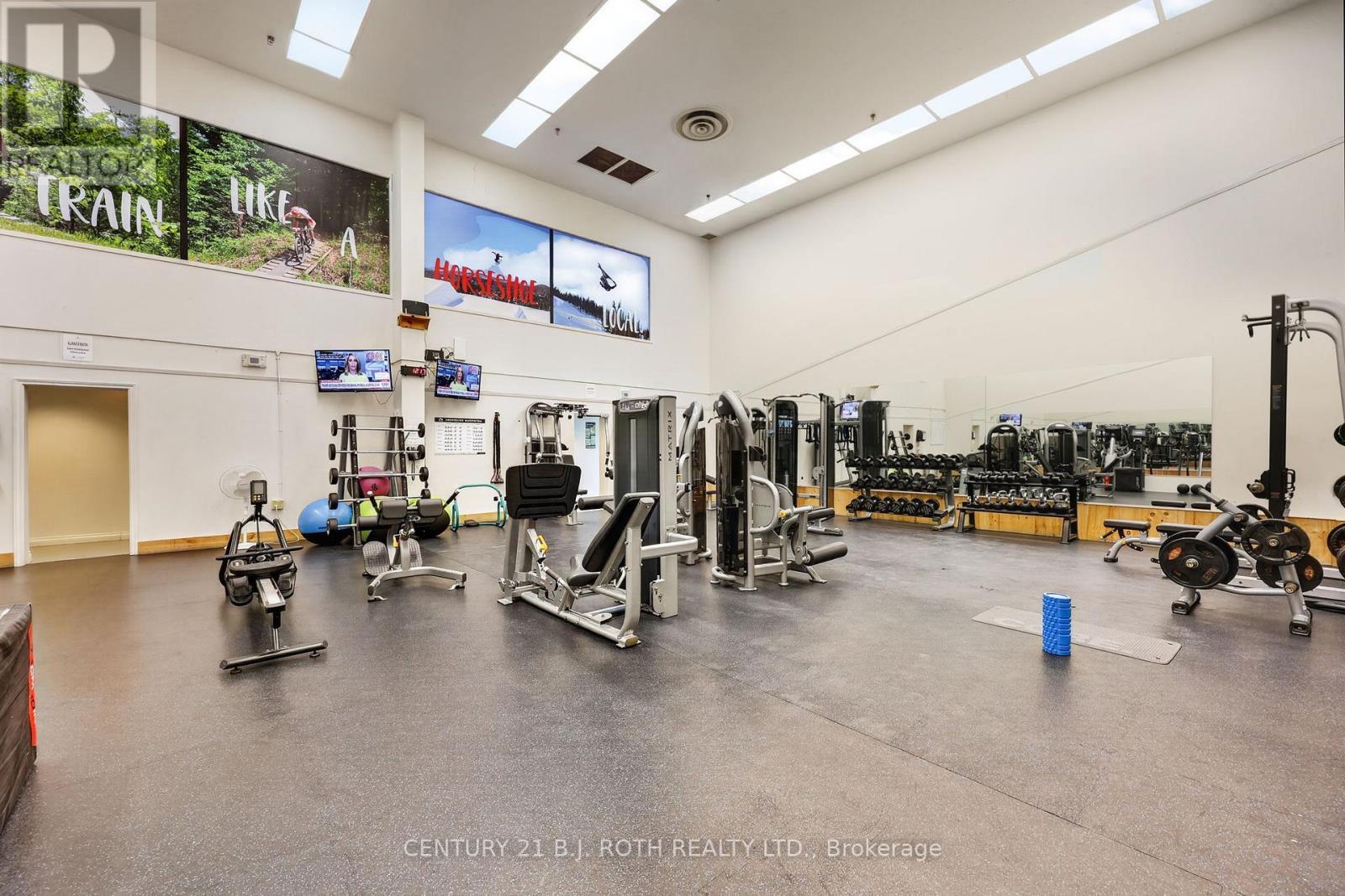 310 - 40 Horseshoe Boulevard, Oro-Medonte, ON - Indoor Photo Showing Gym Room