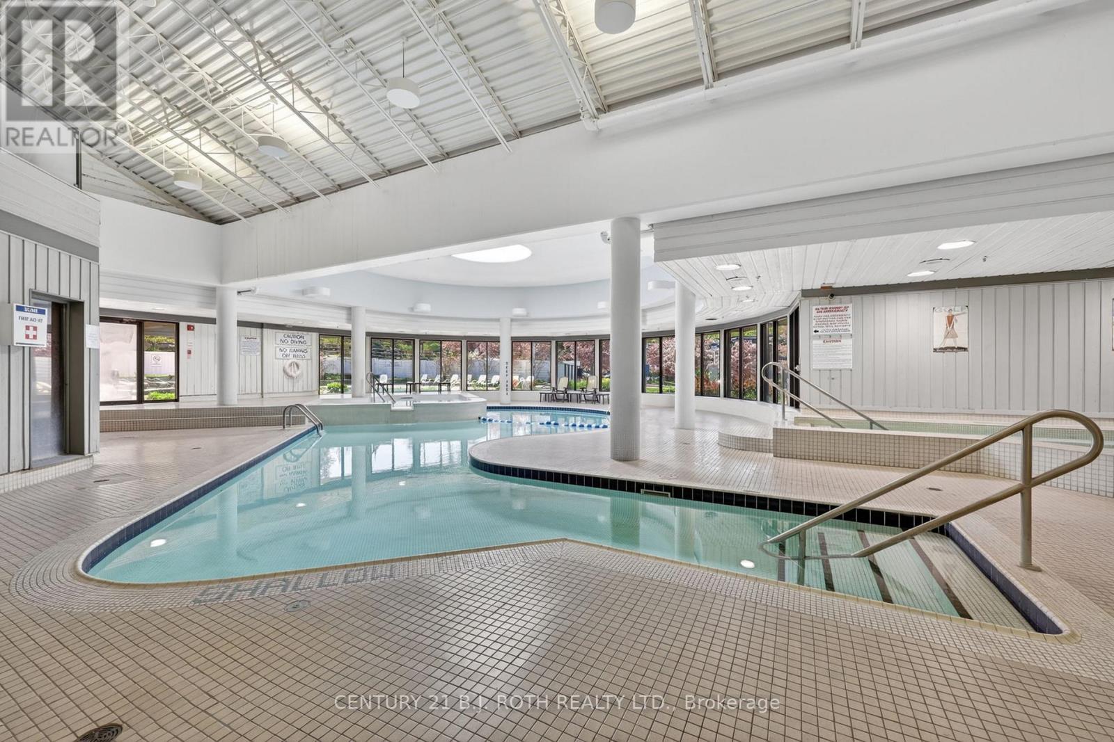 310 - 40 Horseshoe Boulevard, Oro-Medonte, ON - Indoor Photo Showing Other Room With In Ground Pool