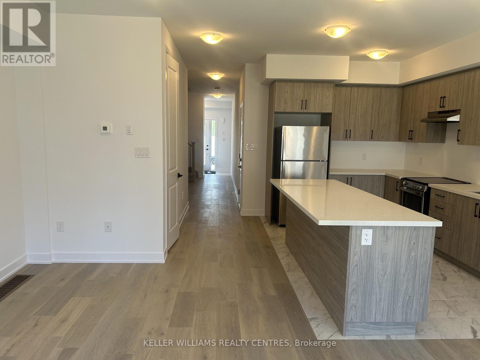 22 Mcaush Street, Barrie, ON - Indoor Photo Showing Kitchen