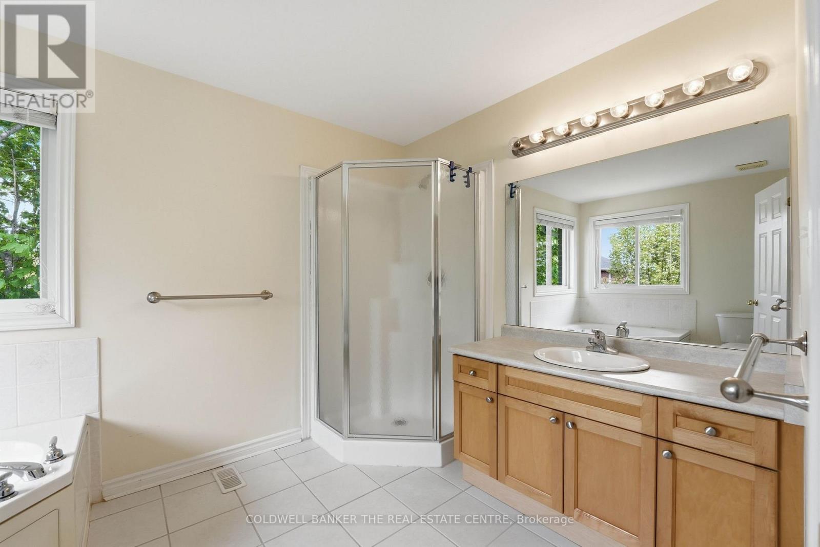 Primary Ensuite Shower - 44 Prince William Way, Barrie, ON