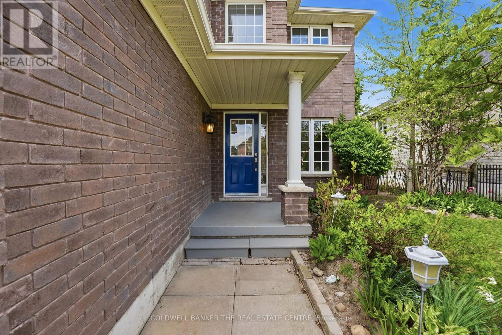 Entrance Covered Porch - 44 Prince William Way, Barrie, ON