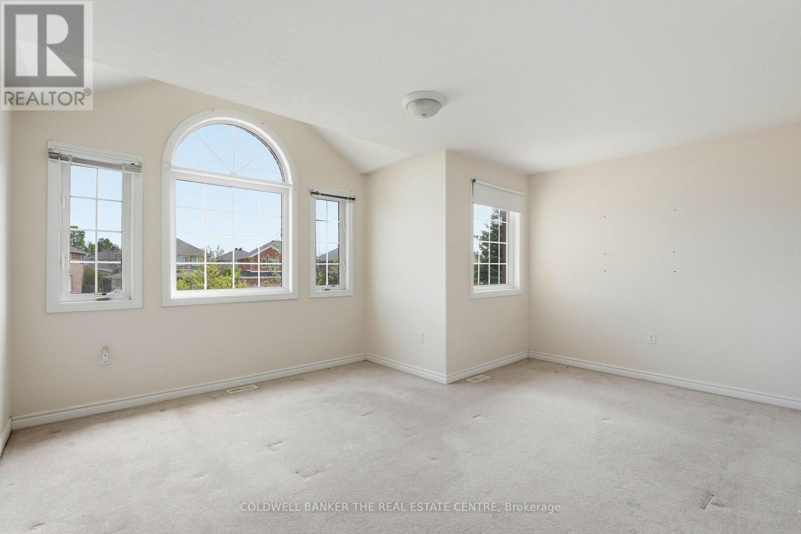 Bedroom not virtual staged - 44 Prince William Way, Barrie, ON