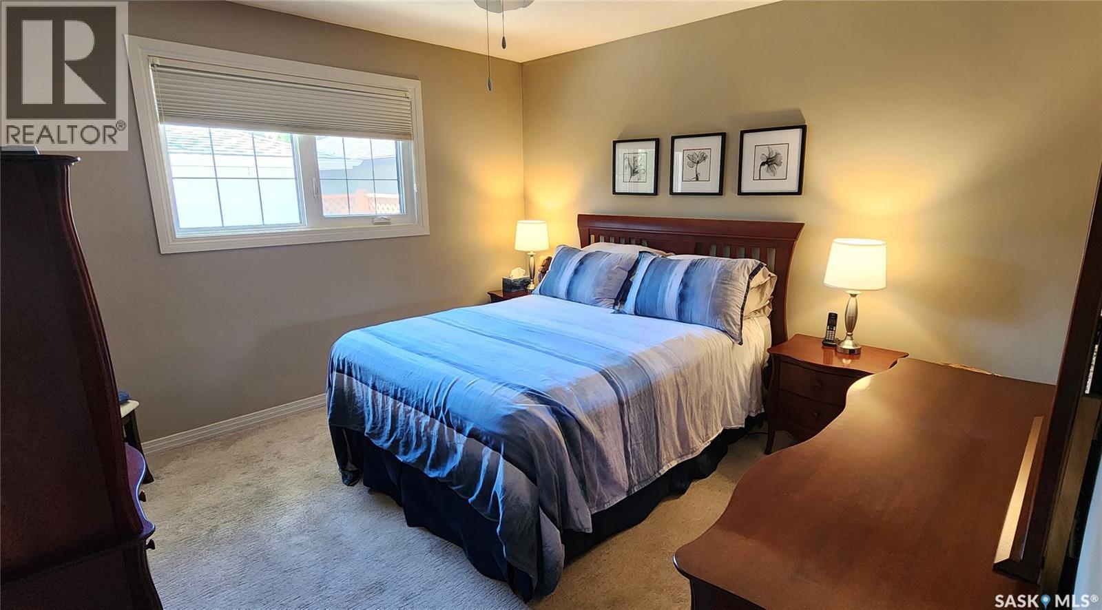 434 Ash Street E, Saskatoon, SK - Indoor Photo Showing Bedroom