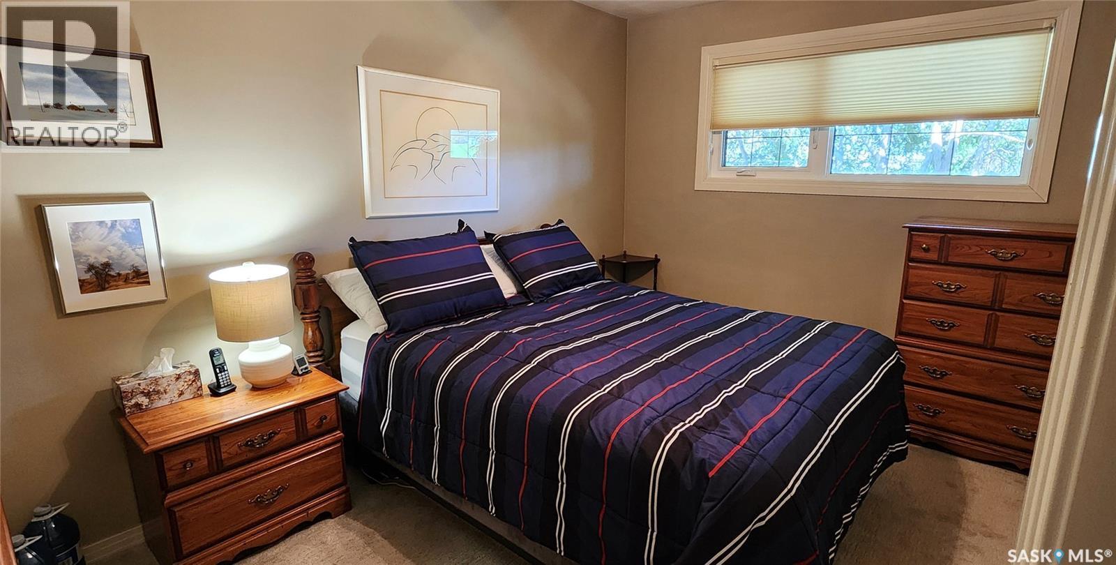 434 Ash Street E, Saskatoon, SK - Indoor Photo Showing Bedroom