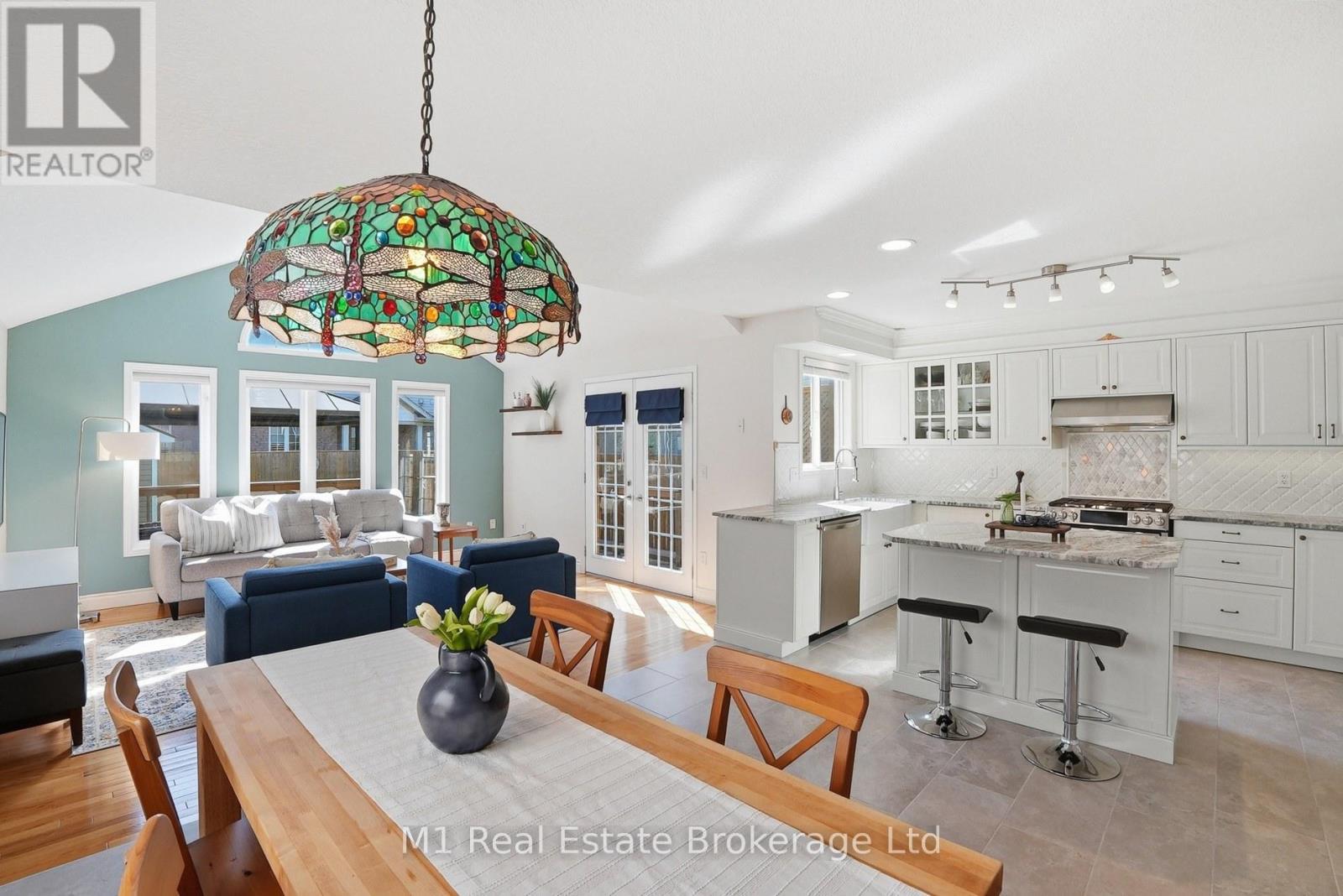89 Mcarthur Drive, Guelph (Pineridge/Westminster Woods), ON - Indoor Photo Showing Dining Room