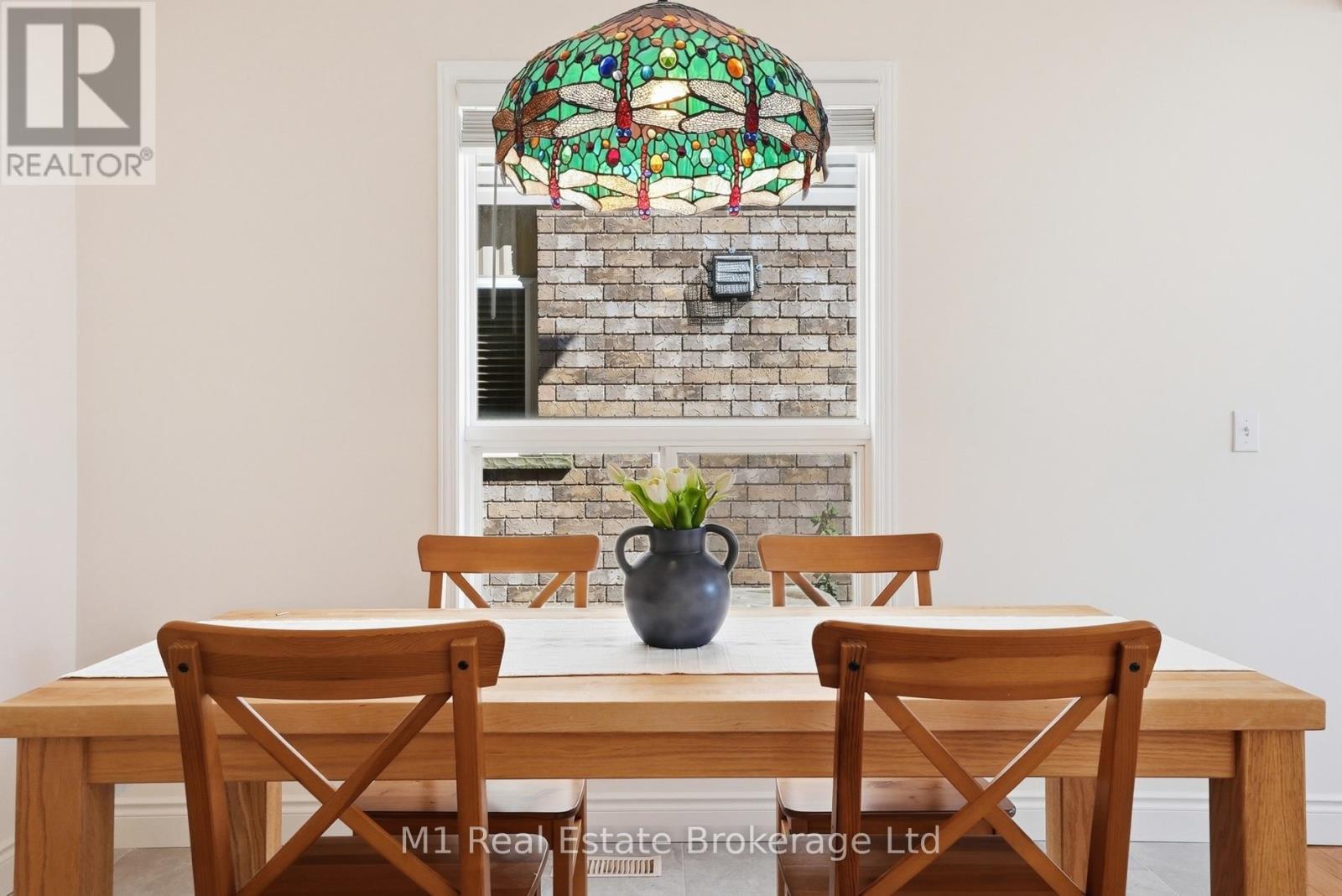 89 Mcarthur Drive, Guelph (Pineridge/Westminster Woods), ON - Indoor Photo Showing Dining Room