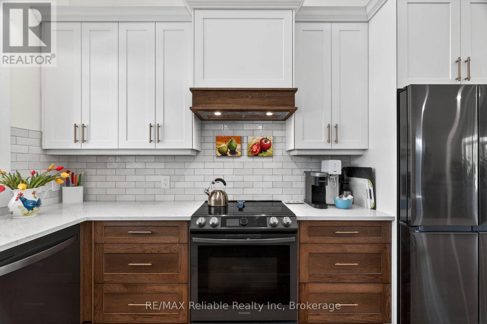 14 Thimbleweed Drive, Bluewater (Bayfield), ON - Indoor Photo Showing Kitchen