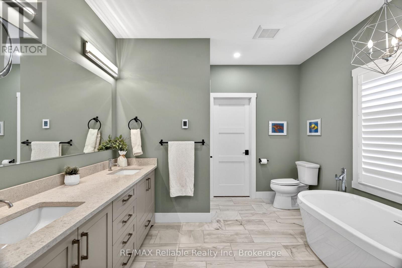 14 Thimbleweed Drive, Bluewater (Bayfield), ON - Indoor Photo Showing Bathroom