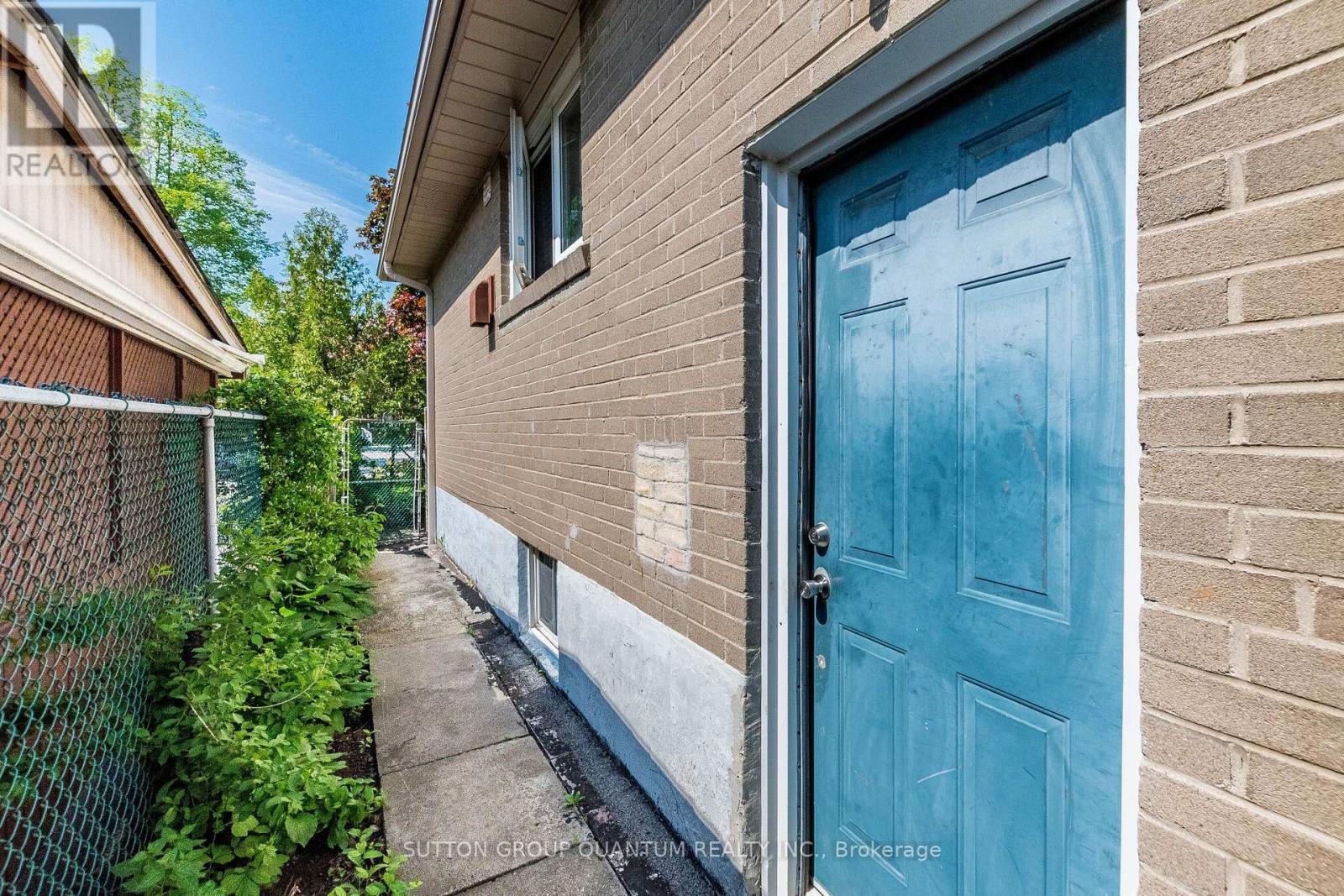 1293 Daimler Road, Mississauga, ON - Outdoor With Exterior