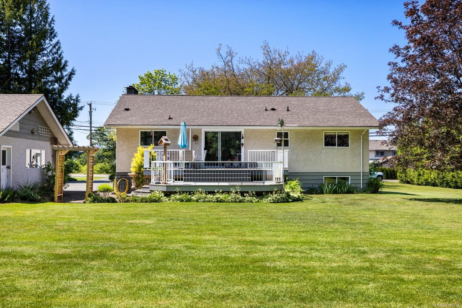 6067 Lakes Rd, Duncan, BC