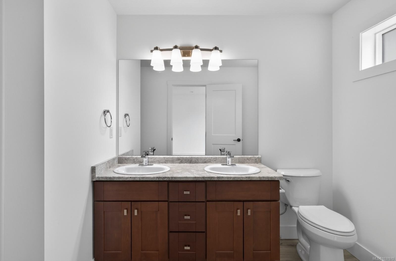 #113-2899 River Rd, Chemainus, BC