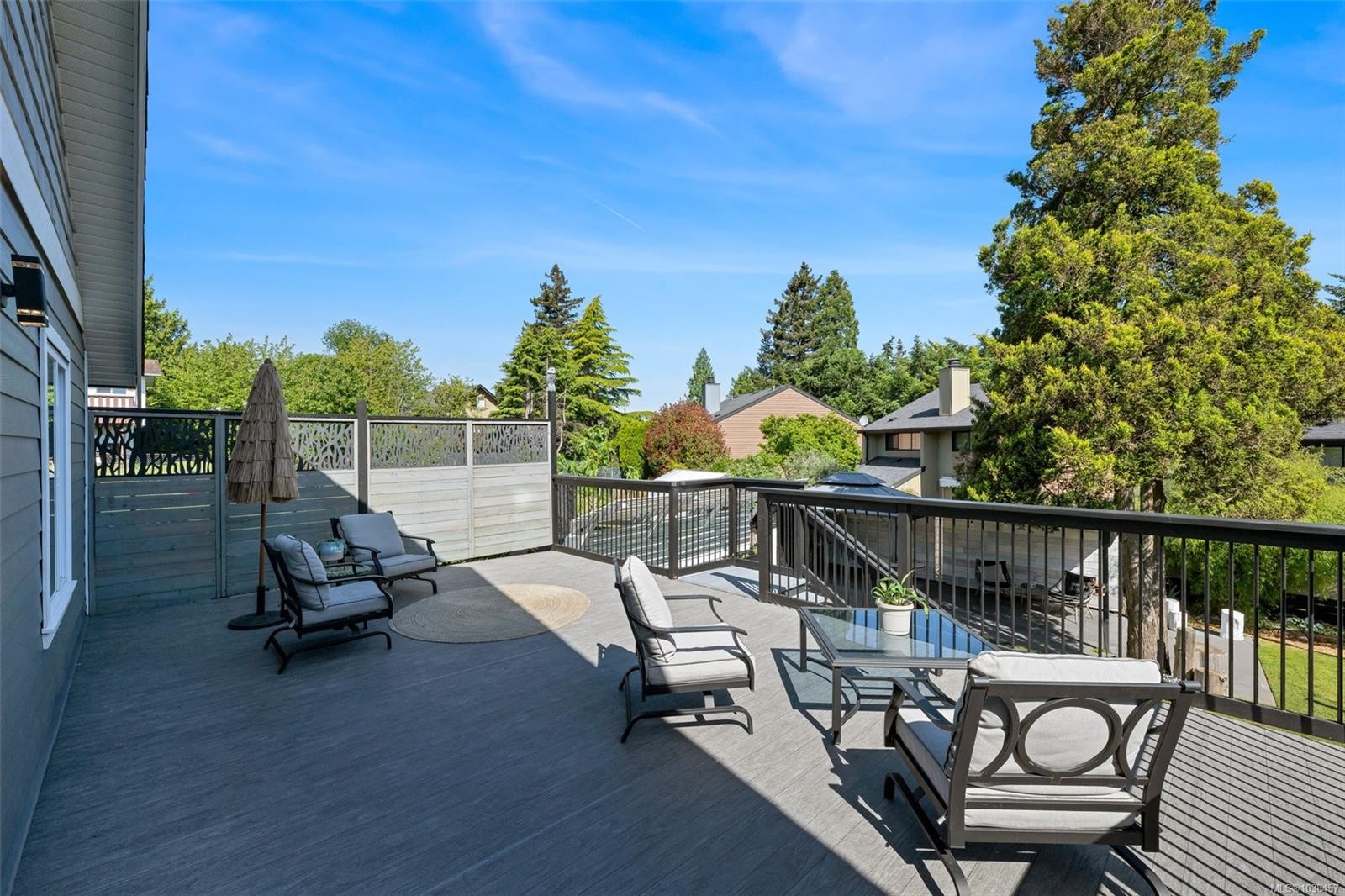 610 Ralph St, Saanich, BC