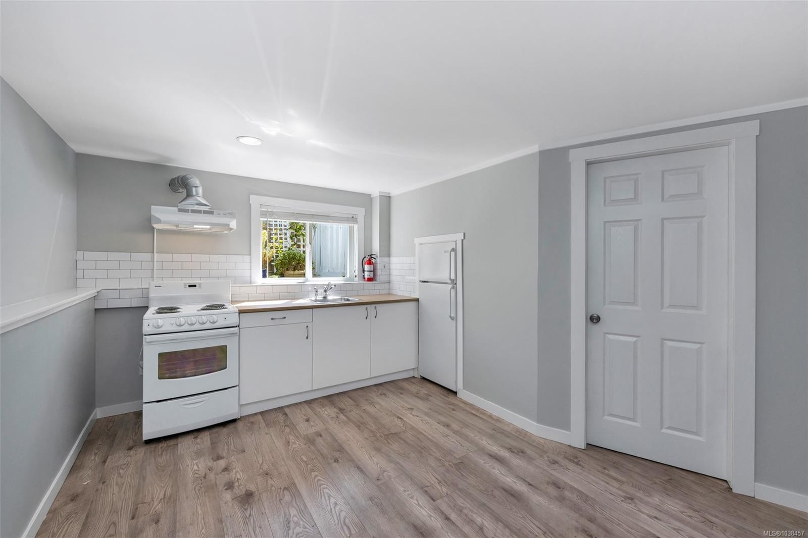 610 Ralph St, Saanich, BC