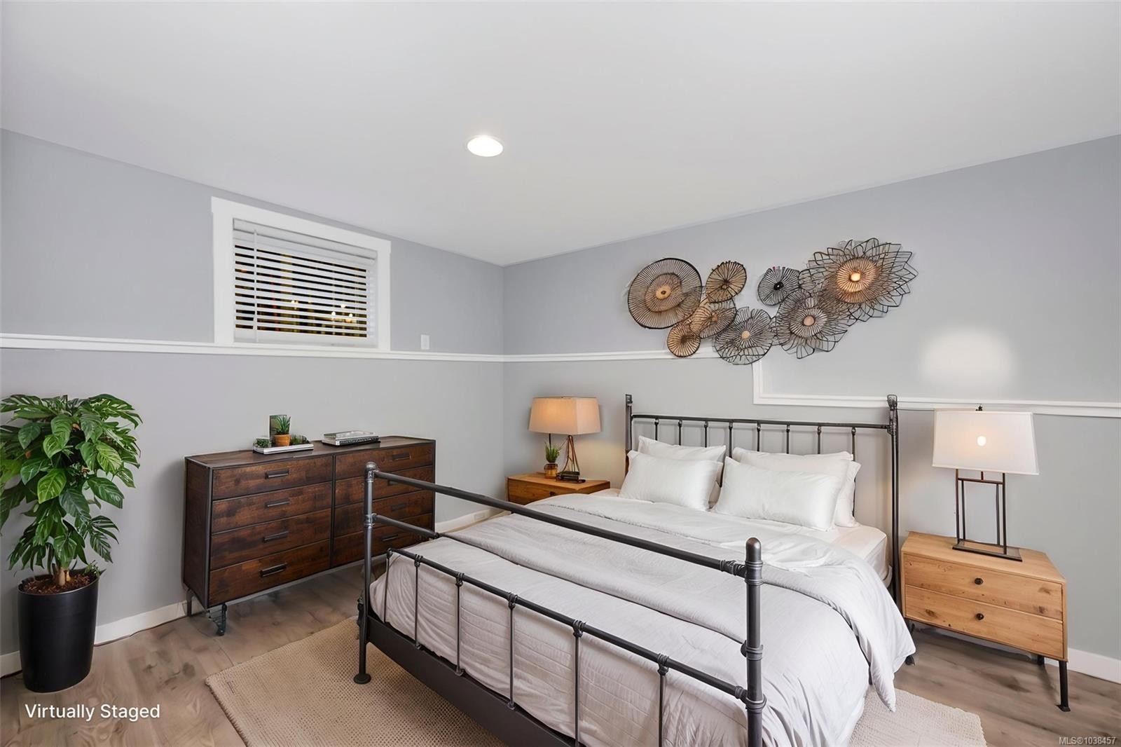 610 Ralph St, Saanich, BC
