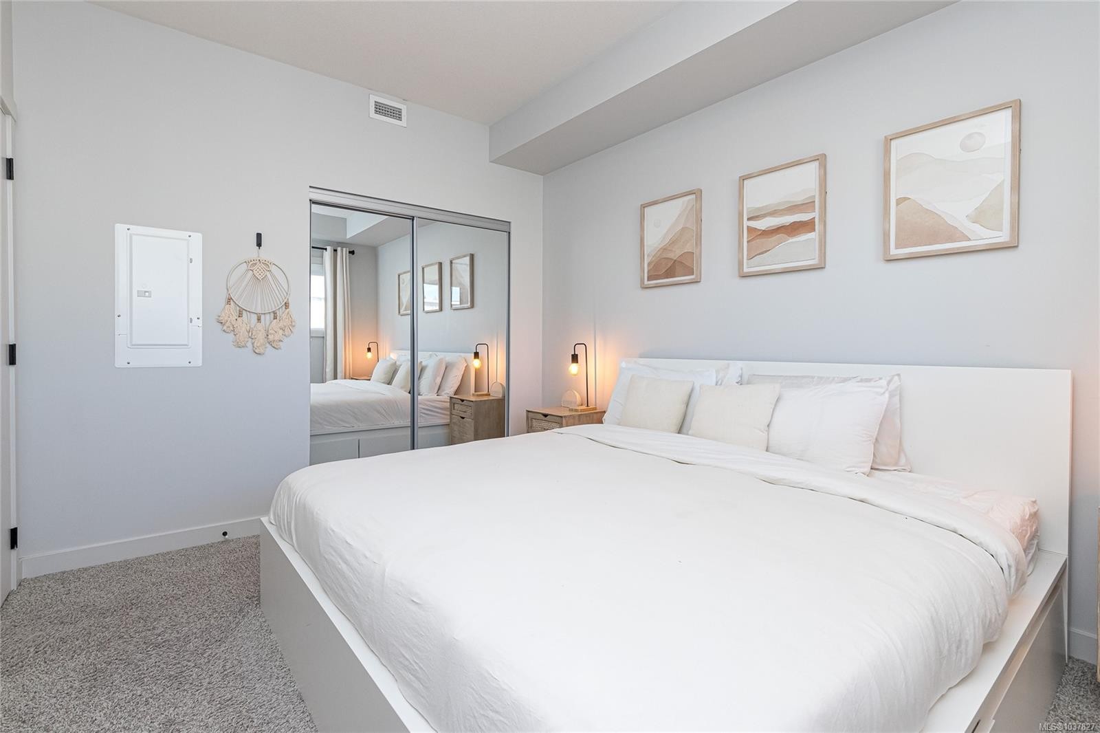 #217-2469 Gateway Rd, Langford, BC - Indoor Photo Showing Bedroom