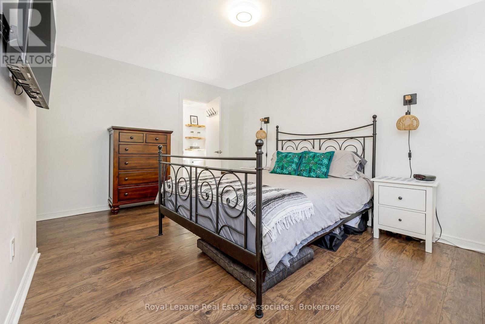 19 Beaucourt Road, Hamilton, ON - Indoor Photo Showing Bedroom