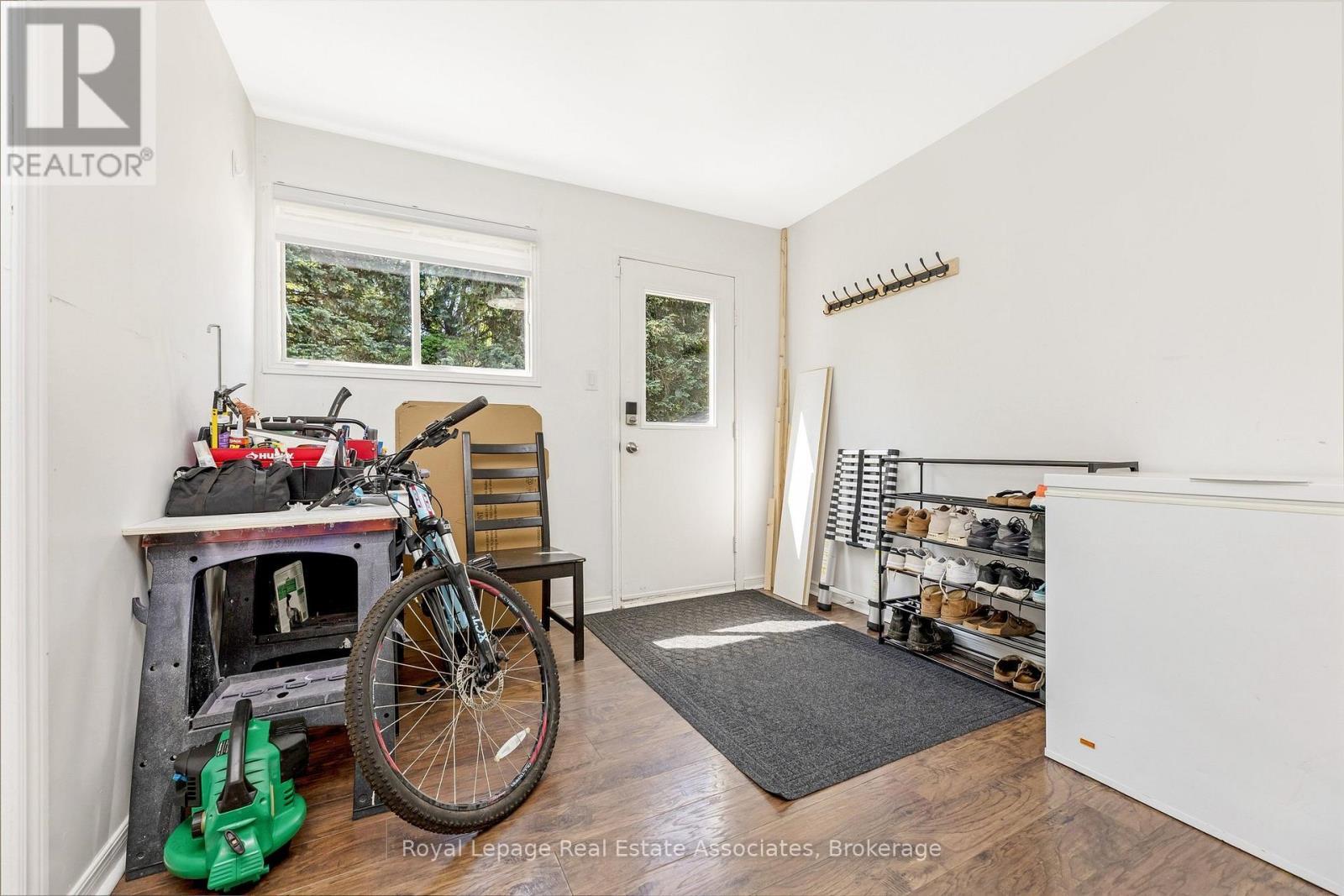 19 Beaucourt Road, Hamilton, ON - Indoor Photo Showing Other Room