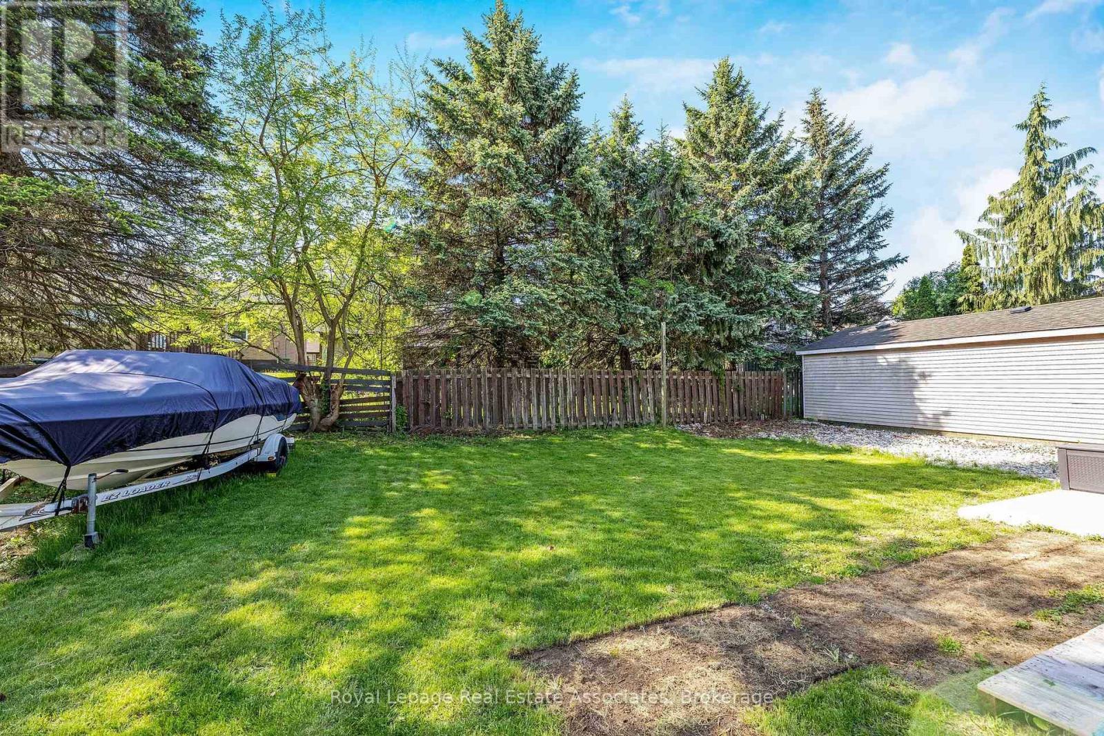 19 Beaucourt Road, Hamilton, ON - Outdoor