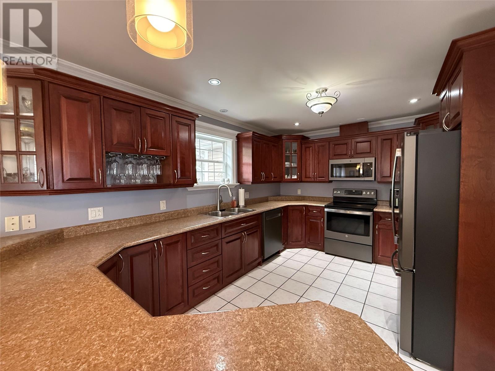 20 Mcdonald Crescent, Bishops Falls, NL - Indoor Photo Showing Kitchen With Double Sink
