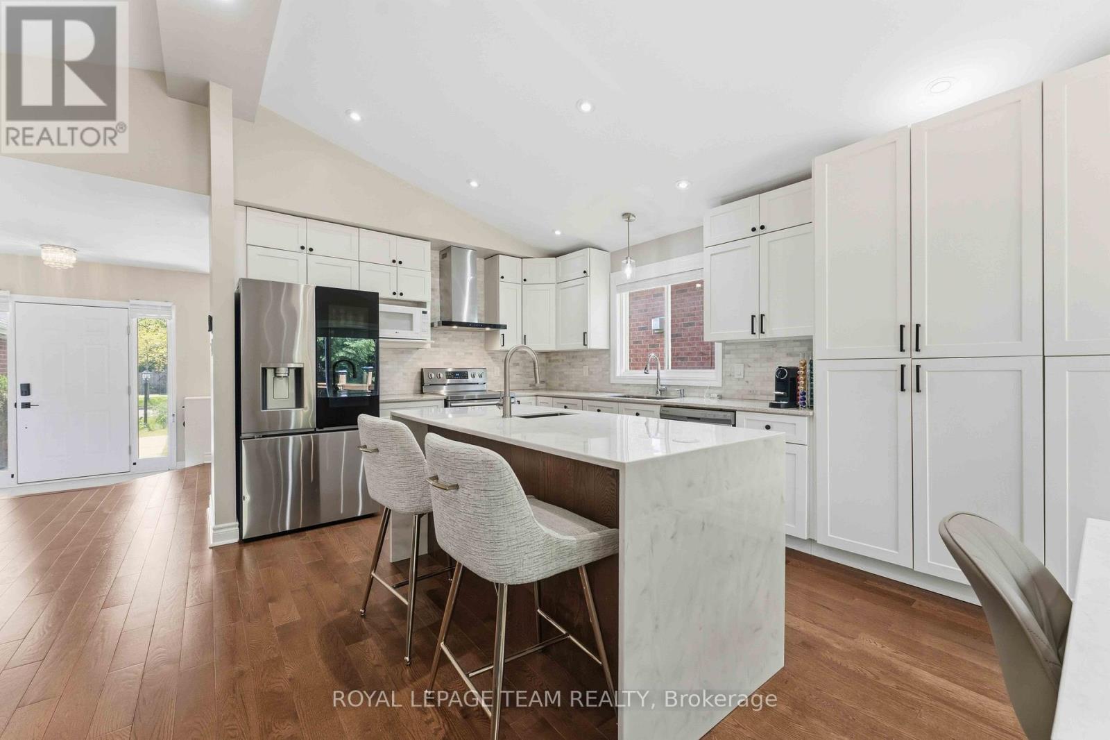 43 West Ridge Drive, Ottawa, ON - Indoor