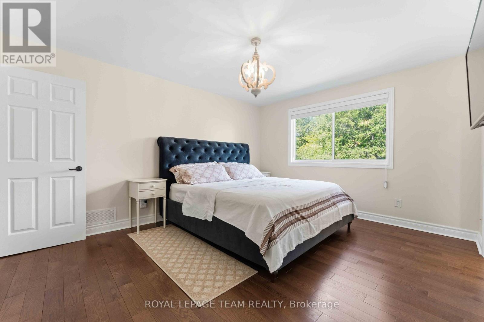43 West Ridge Drive, Ottawa, ON - Indoor Photo Showing Bedroom