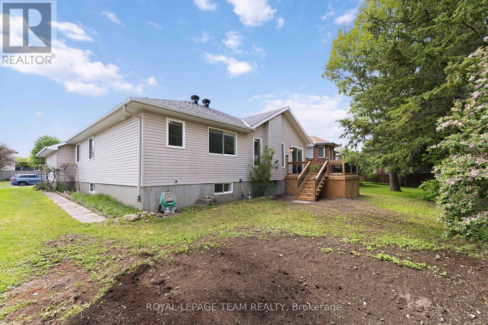 43 West Ridge Drive, Ottawa, ON - Outdoor