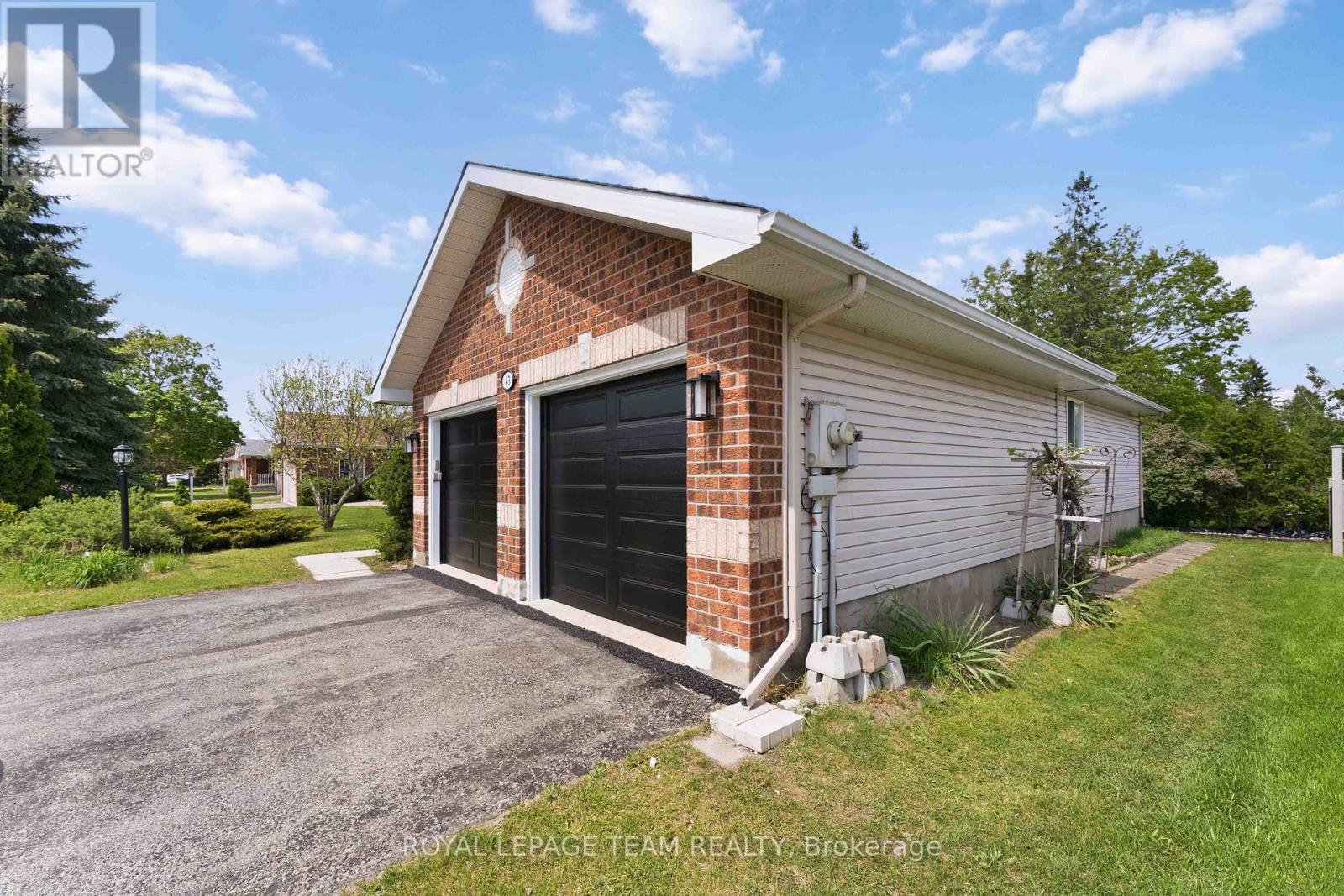 43 West Ridge Drive, Ottawa, ON - Outdoor With Exterior