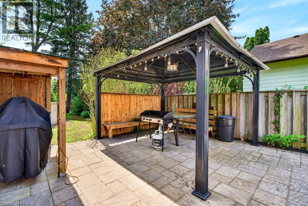 758 Francis Road, Burlington, ON - Outdoor