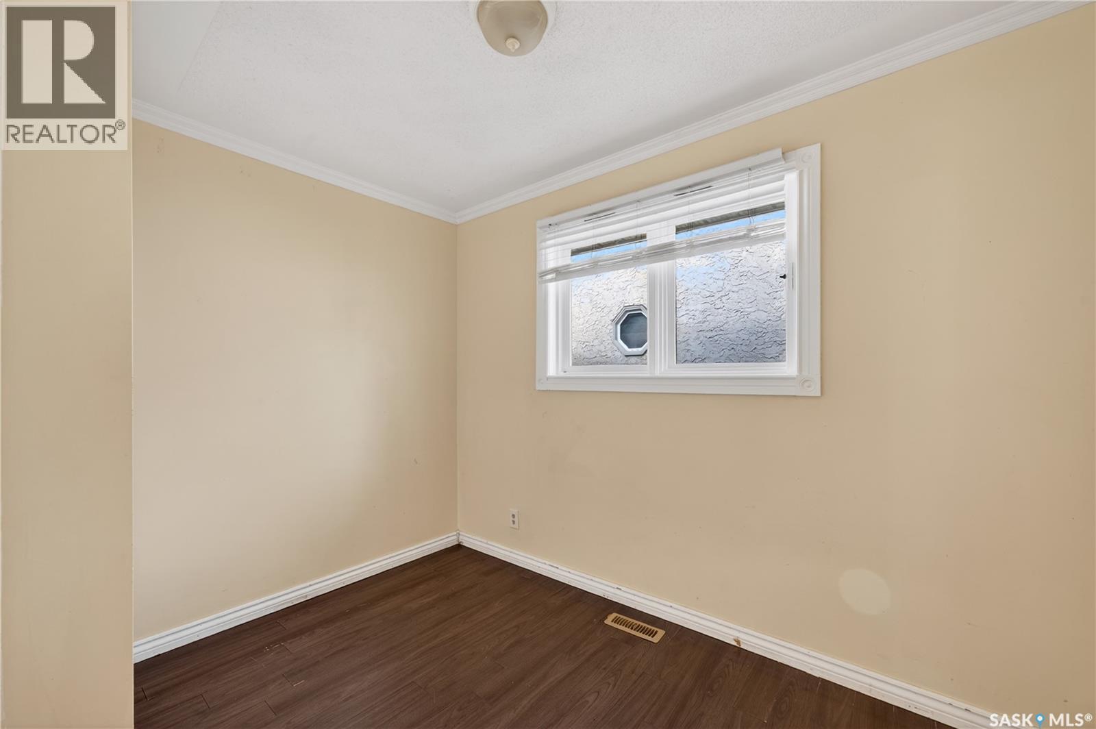 83 Groome Avenue, Regina, SK - Indoor Photo Showing Other Room