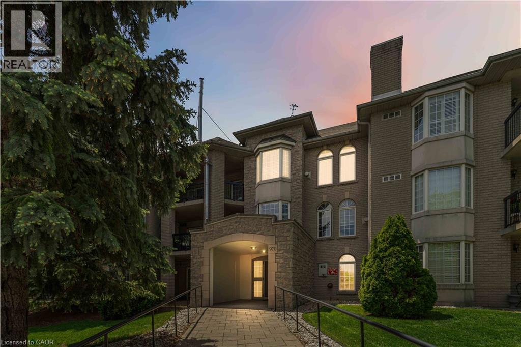 970 Golf Links Road Unit# 205, Ancaster, ON - Outdoor