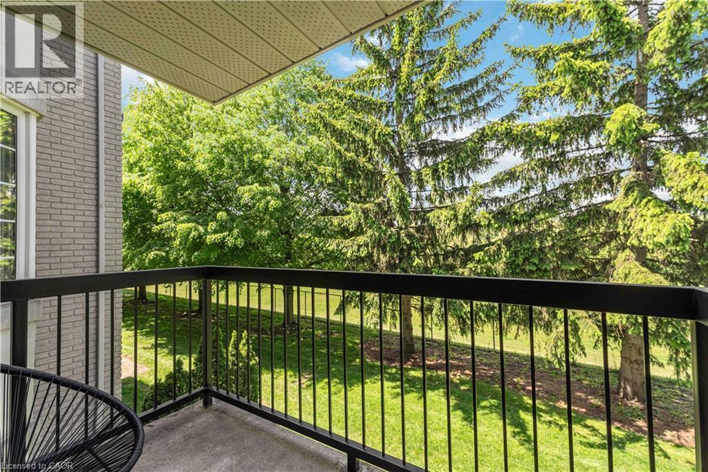 970 Golf Links Road Unit# 205, Ancaster, ON - Outdoor With Deck Patio Veranda
