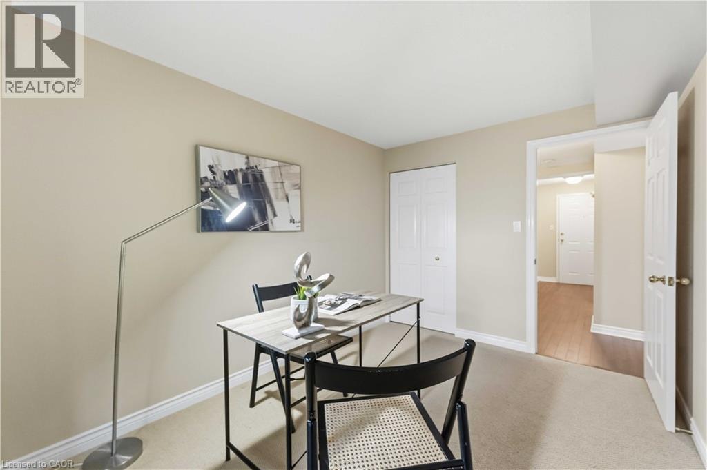 970 Golf Links Road Unit# 205, Ancaster, ON - Indoor Photo Showing Other Room