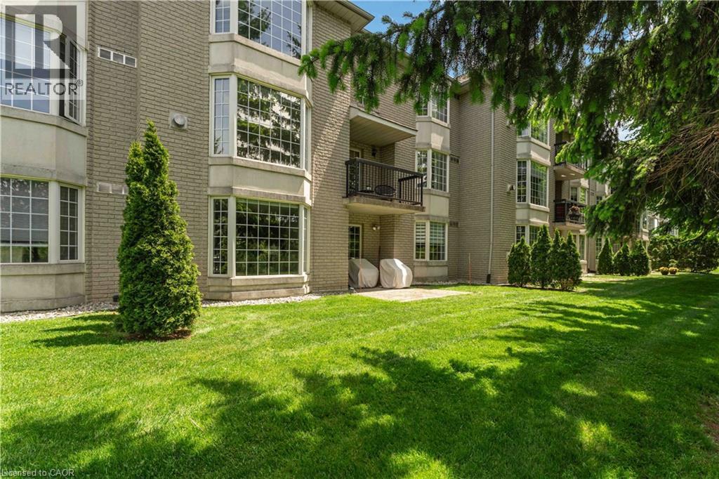 970 Golf Links Road Unit# 205, Ancaster, ON - Outdoor With Balcony