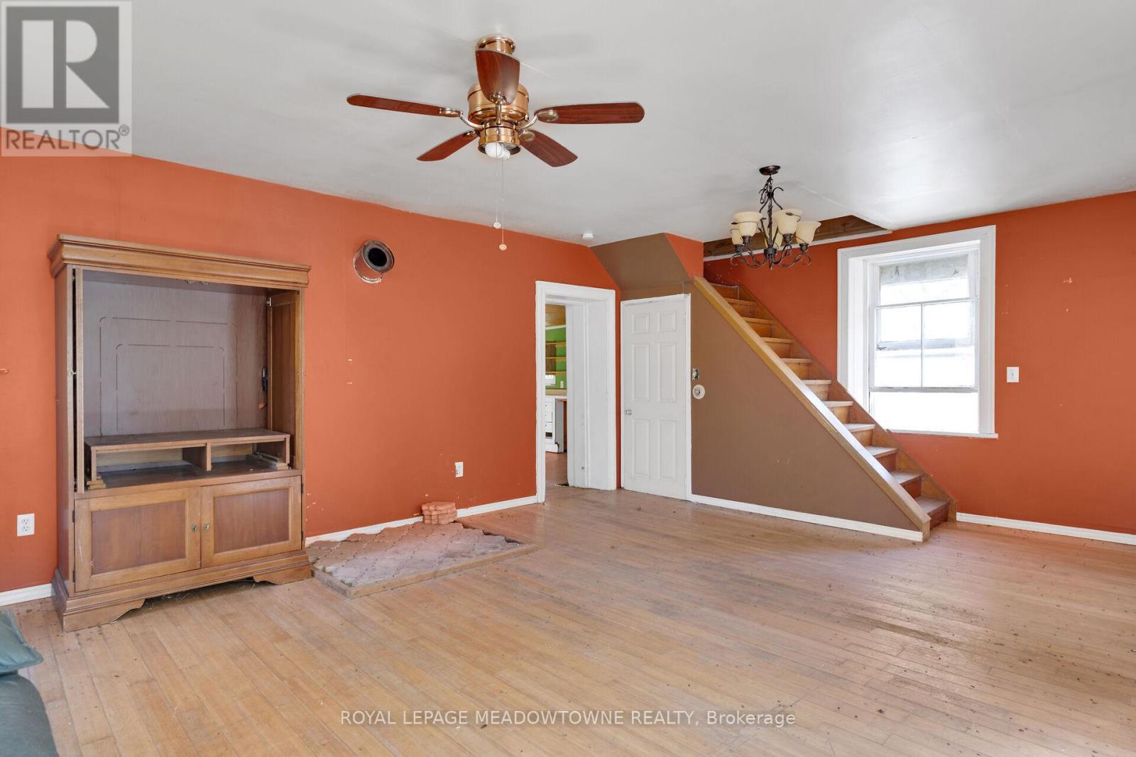 9414 First Line Nassagaweya W, Milton, ON